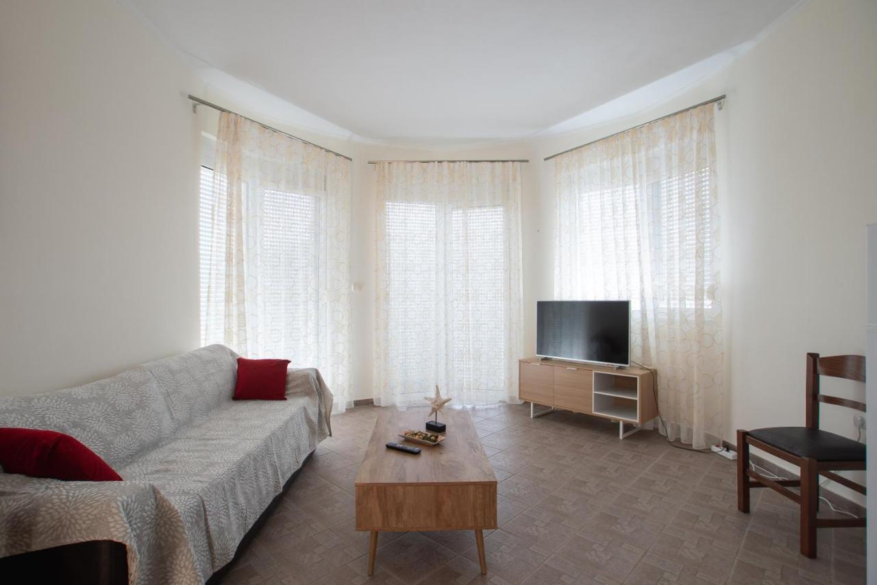 Ferienwohnung Pigeon House Plataria Exterior foto